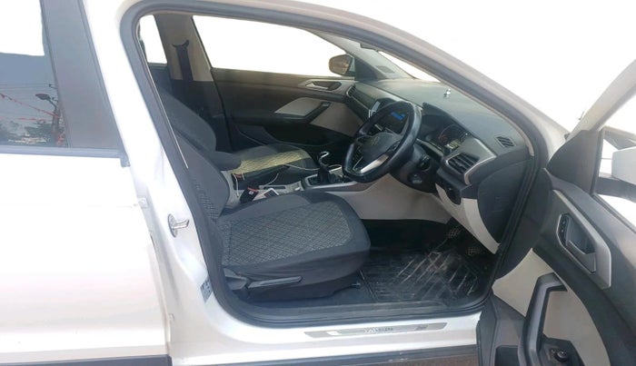 2022 Volkswagen TAIGUN HIGHLINE 1.0 TSI MT, Petrol, Manual, 50,511 km, interior