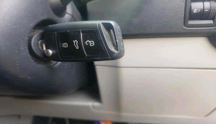 2022 Volkswagen TAIGUN HIGHLINE 1.0 TSI MT, Petrol, Manual, 50,511 km, interior