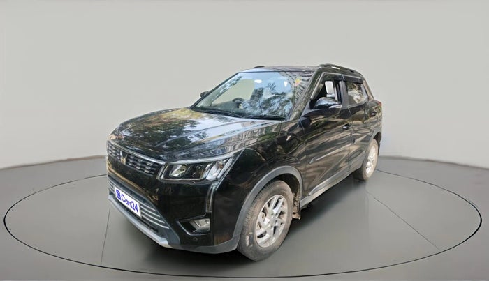 2022 Mahindra XUV300 W8 1.2 PETROL, Petrol, Manual, 21,091 km, exterior
