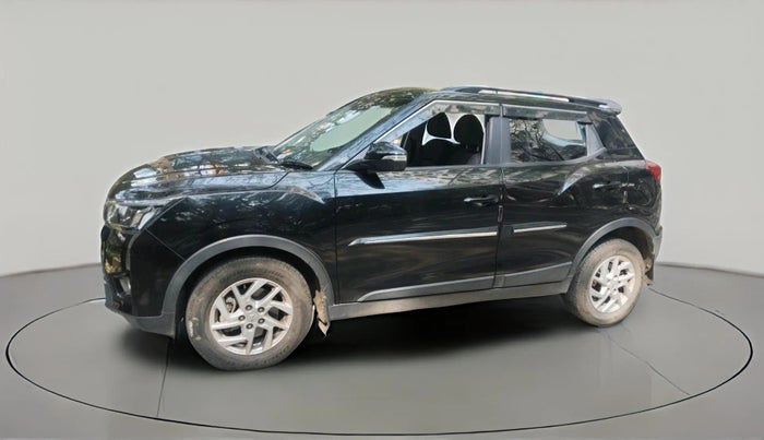 2022 Mahindra XUV300 W8 1.2 PETROL, Petrol, Manual, 21,091 km, exterior