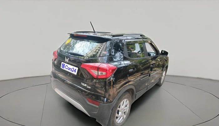2022 Mahindra XUV300 W8 1.2 PETROL, Petrol, Manual, 21,091 km, exterior