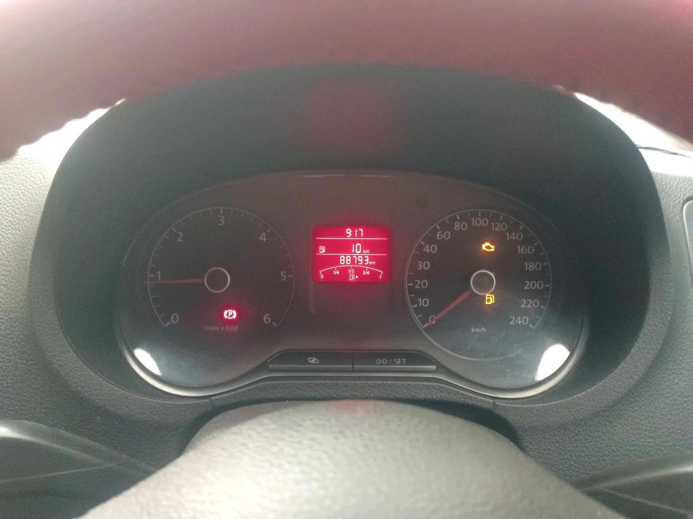 2013 Volkswagen Polo HIGHLINE DIESEL, Diesel, Manual, 88,793 km, interior
