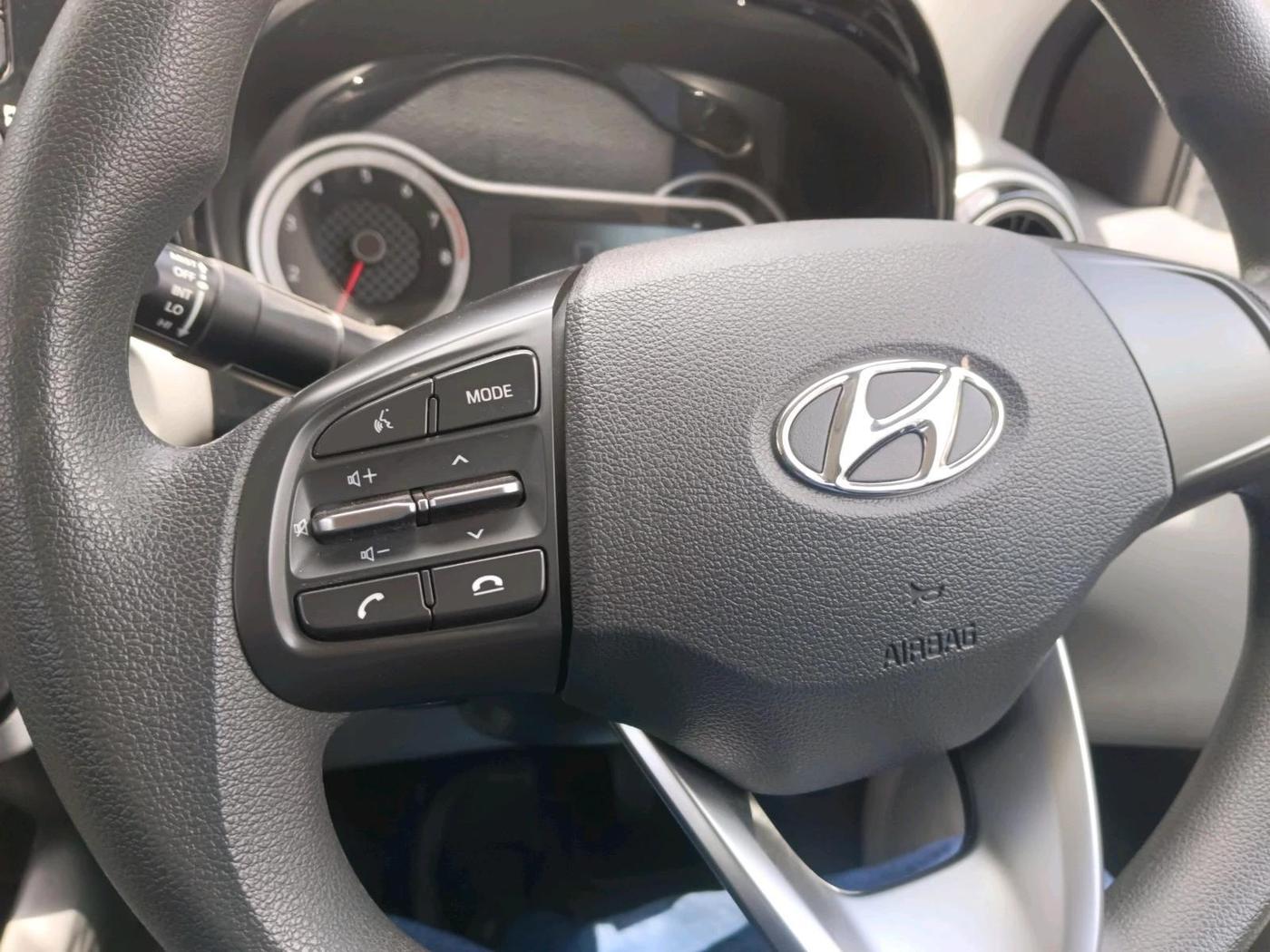 2022 Hyundai GRAND I10 NIOS SPORTZ AMT 1.2 KAPPA VTVT, Petrol, Automatic, 13,111 km, interior