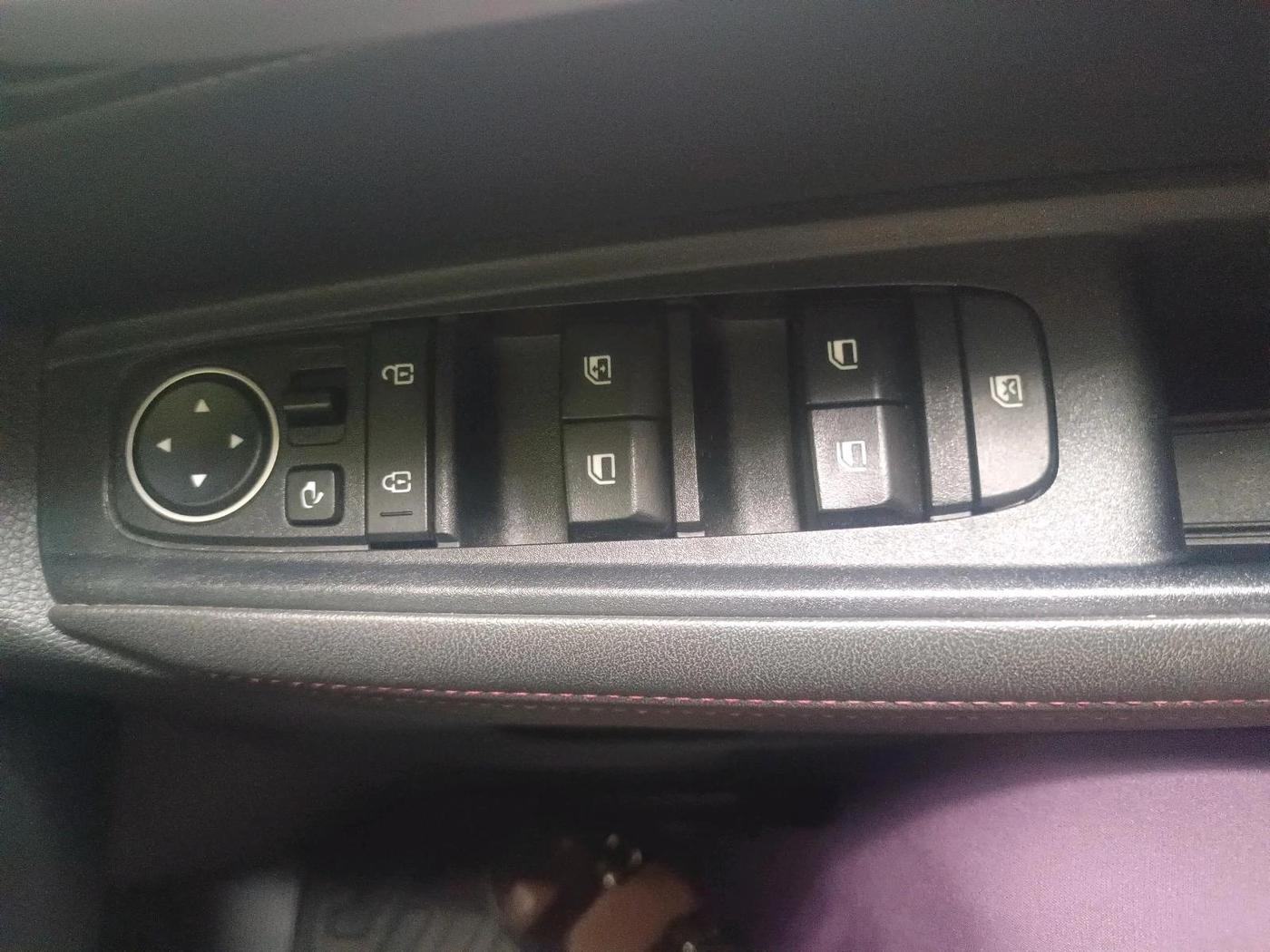 2022 KIA SONET GTX PLUS 1.0 IMT, Petrol, Manual, 26,028 km, interior