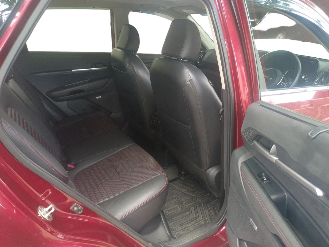 2022 KIA SONET GTX PLUS 1.0 IMT, Petrol, Manual, 26,028 km, interior