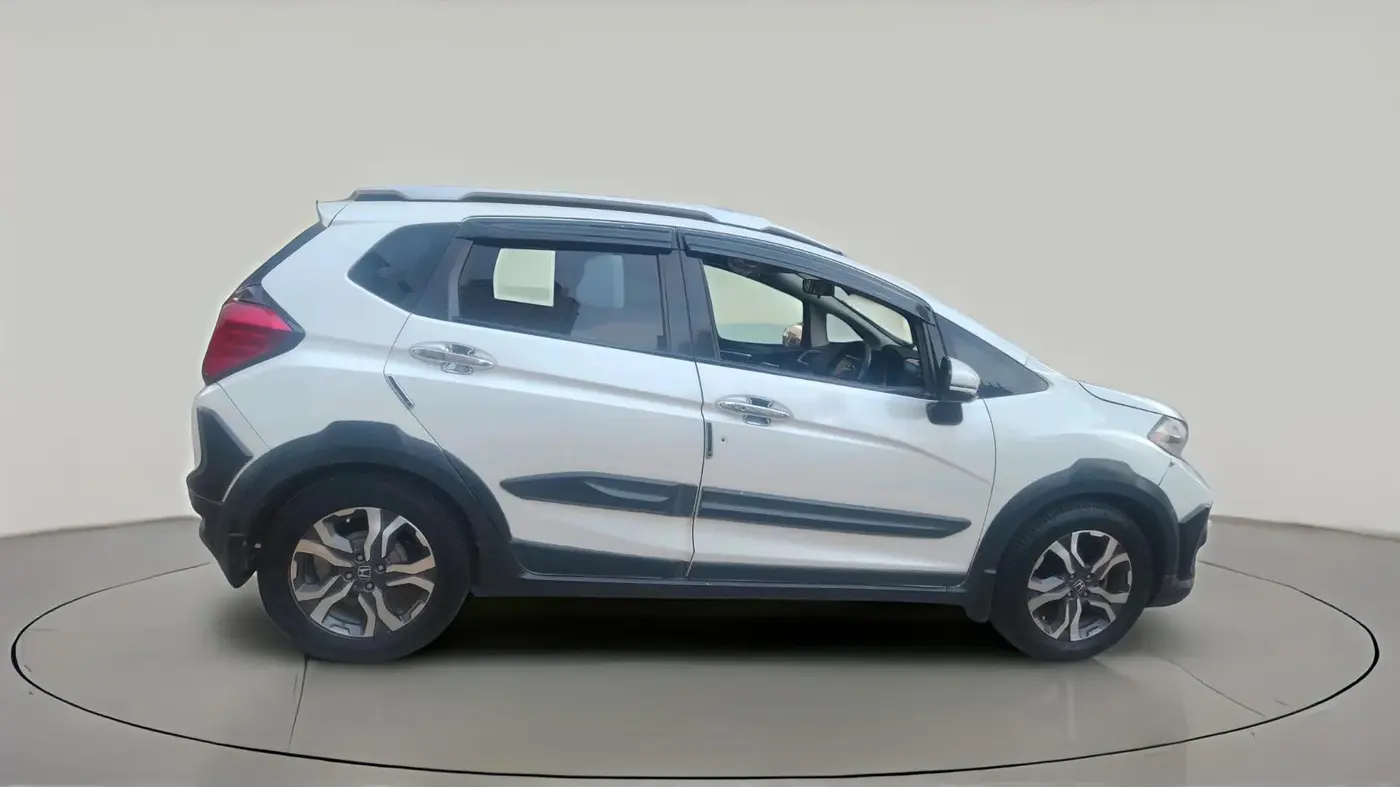 2017 Honda WR-V 1.5L I-DTEC VX MT, Diesel, Manual, 1,30,861 km, exterior