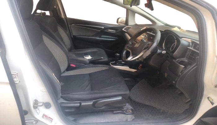 2017 Honda WR-V 1.5L I-DTEC VX MT, Diesel, Manual, 1,30,861 km, interior