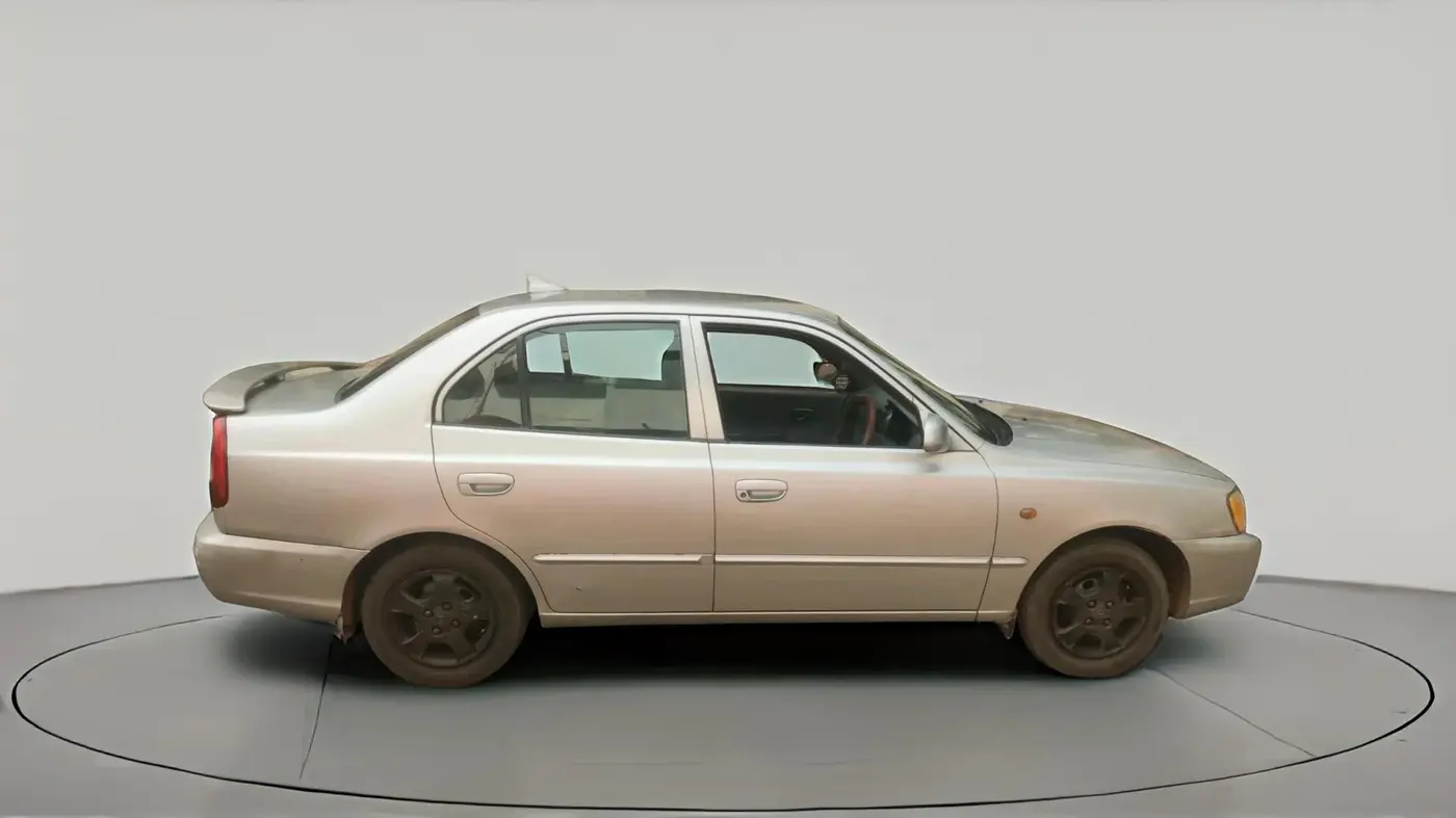 2000 Hyundai Accent GLE, Petrol, Manual, 86,061 km, exterior