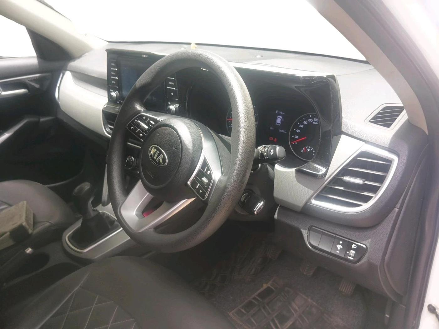 2020 KIA SELTOS HTK 1.5 PETROL, Petrol, Manual, 56,880 km, interior