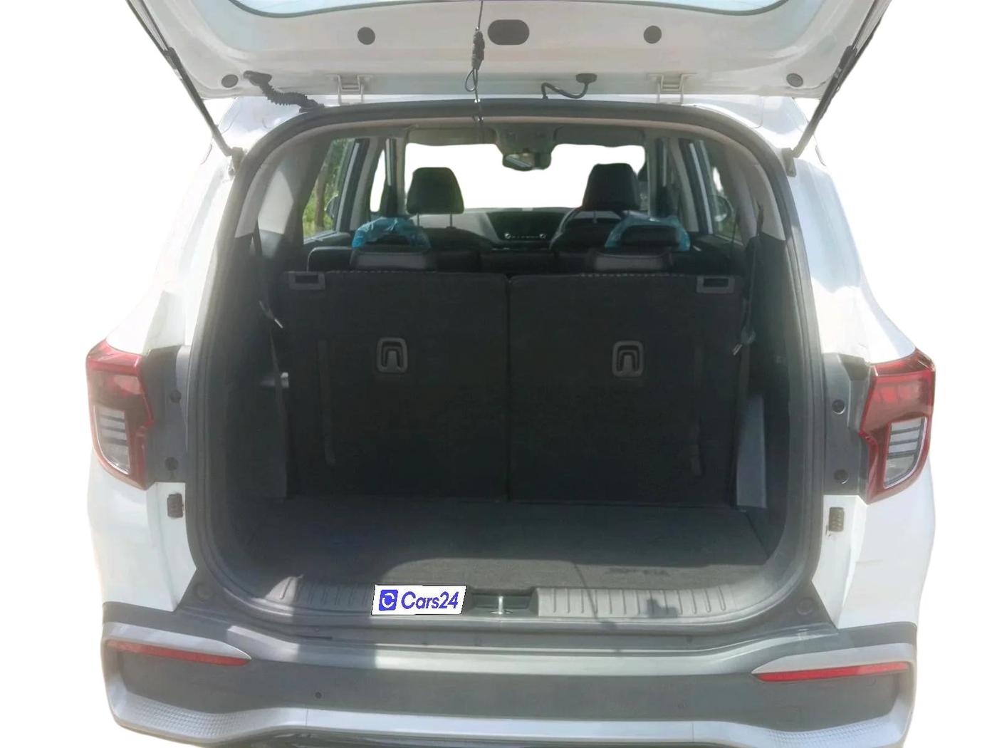 2022 KIA CARENS PRESTIGE PLUS 1.4 PETROL 7 STR, Petrol, Manual, 21,872 km, exterior