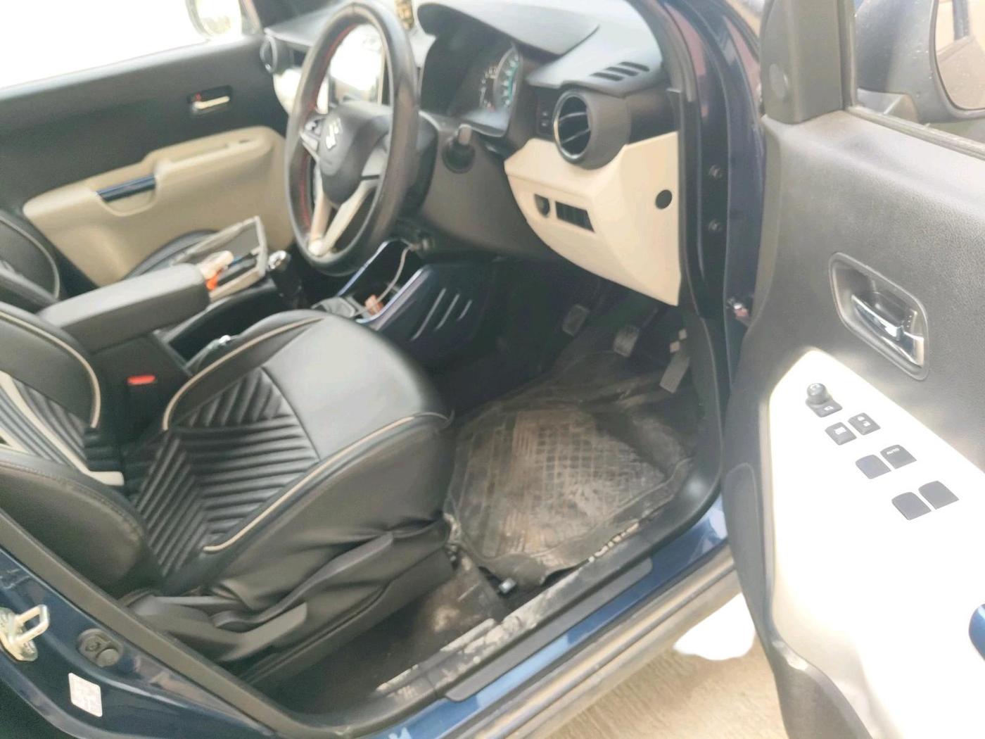 2022 Maruti IGNIS ALPHA 1.2, Petrol, Manual, 17,909 km, interior
