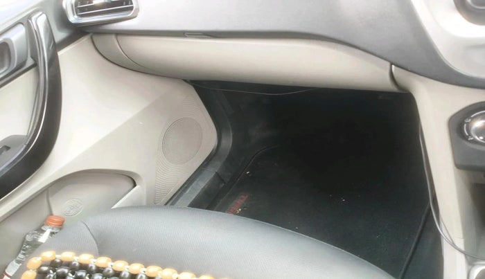 2016 Tata Tiago XT PETROL, Petrol, Manual, 38,354 km, interior