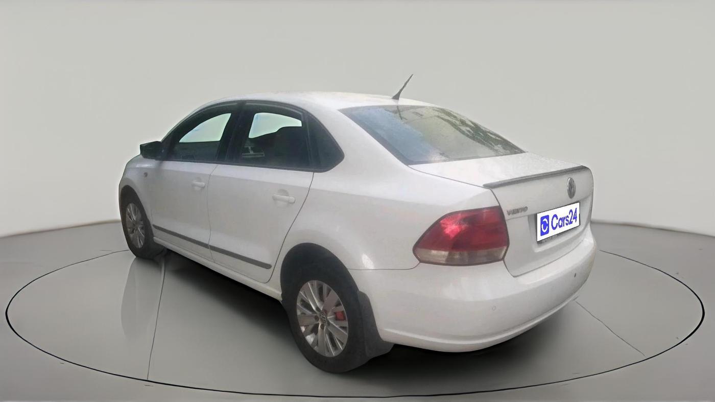2015 Volkswagen Vento HIGHLINE 1.5 AT, Diesel, Automatic, 1,07,532 km, exterior