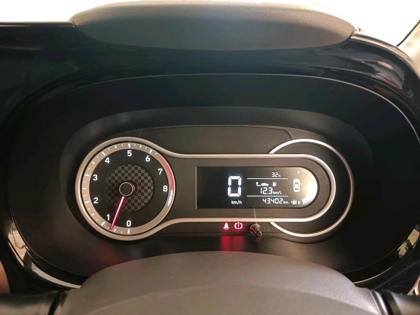 2020 Hyundai AURA SX 1.2 (O), Petrol, Manual, 43,402 km, interior