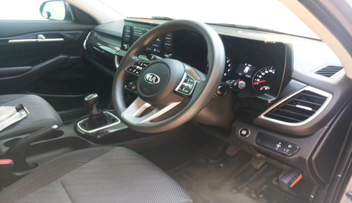 2020 KIA SELTOS HTK PLUS 1.5, Petrol, Manual, 31,332 km, interior