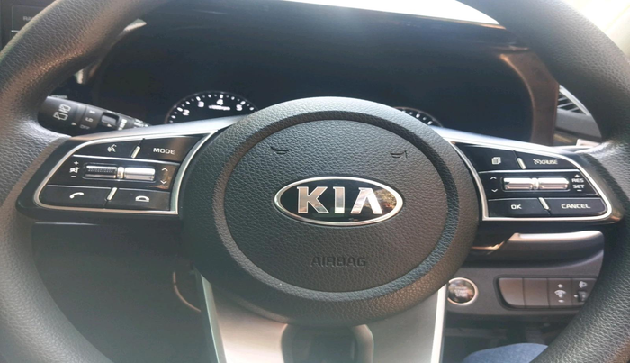 2020 KIA SELTOS HTK PLUS 1.5, Petrol, Manual, 31,332 km, interior