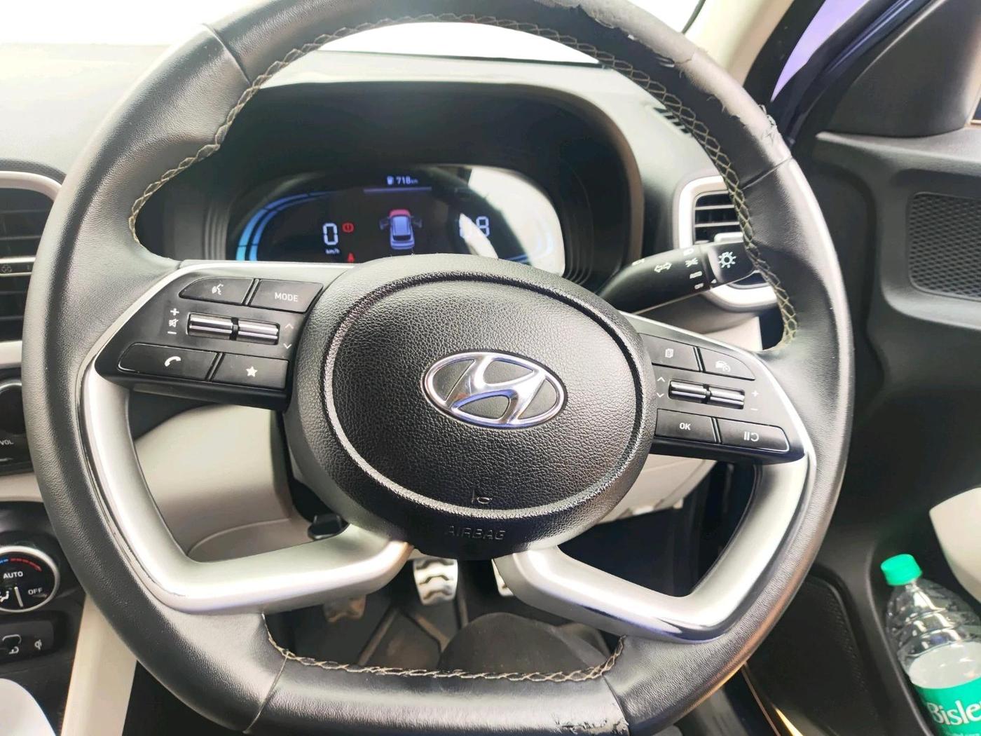 2024 Hyundai VENUE SX 1.5 CRDI, Diesel, Manual, 1,12,169 km, interior
