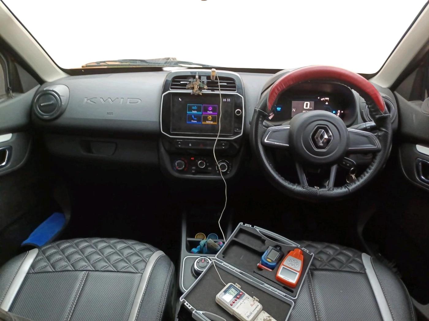 2022 Renault Kwid CLIMBER 1.0 AMT Dual Tone , Petrol, Automatic, 18,524 km, interior