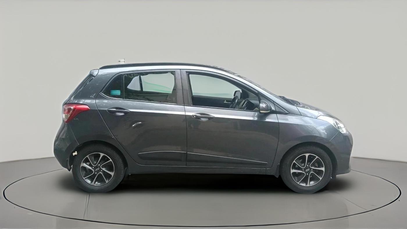 2017 Hyundai Grand i10 SPORTZ AT 1.2 KAPPA VTVT, Petrol, Automatic, 83,652 km, exterior