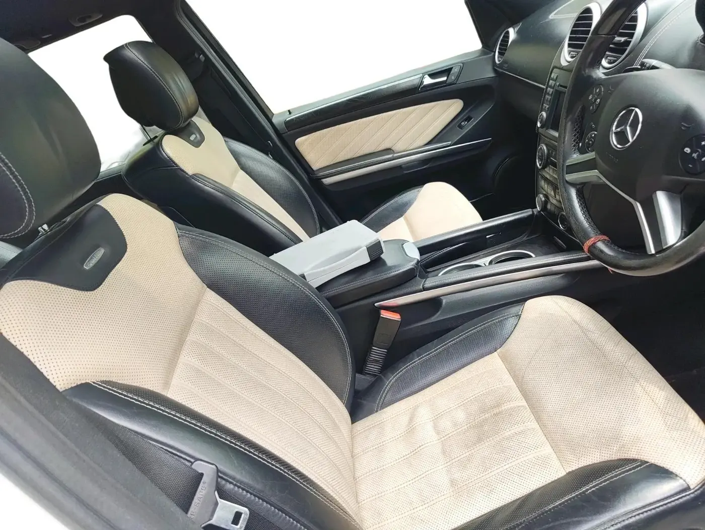2013 Mercedes Benz GL Class 350 CDI 4Matic, Diesel, Automatic, 1,91,080 km, interior