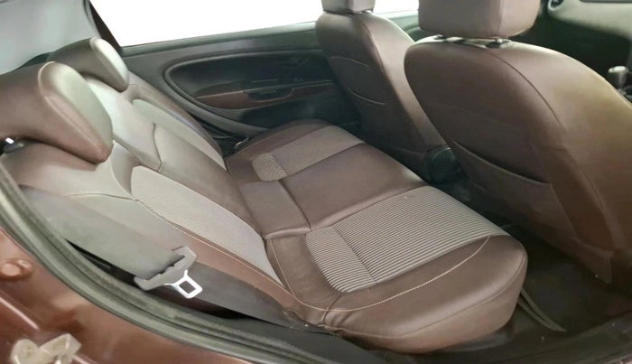 2015 Fiat Avventura EMOTION MULTIJET 1.3, Diesel, Manual, 68,691 km, interior