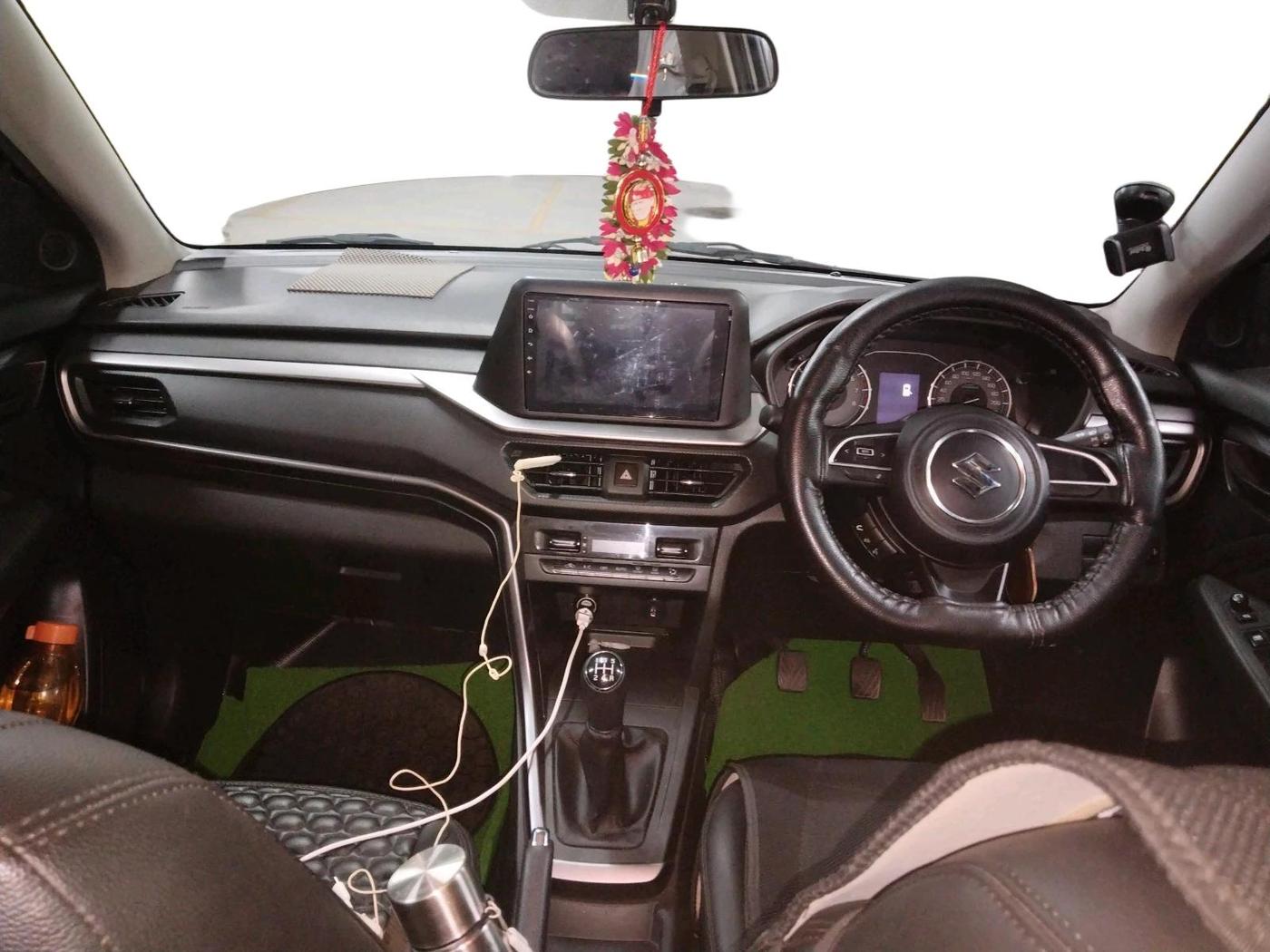 2023 Maruti BREZZA VXI SMART HYBRID, Petrol, Manual, 14,621 km, interior