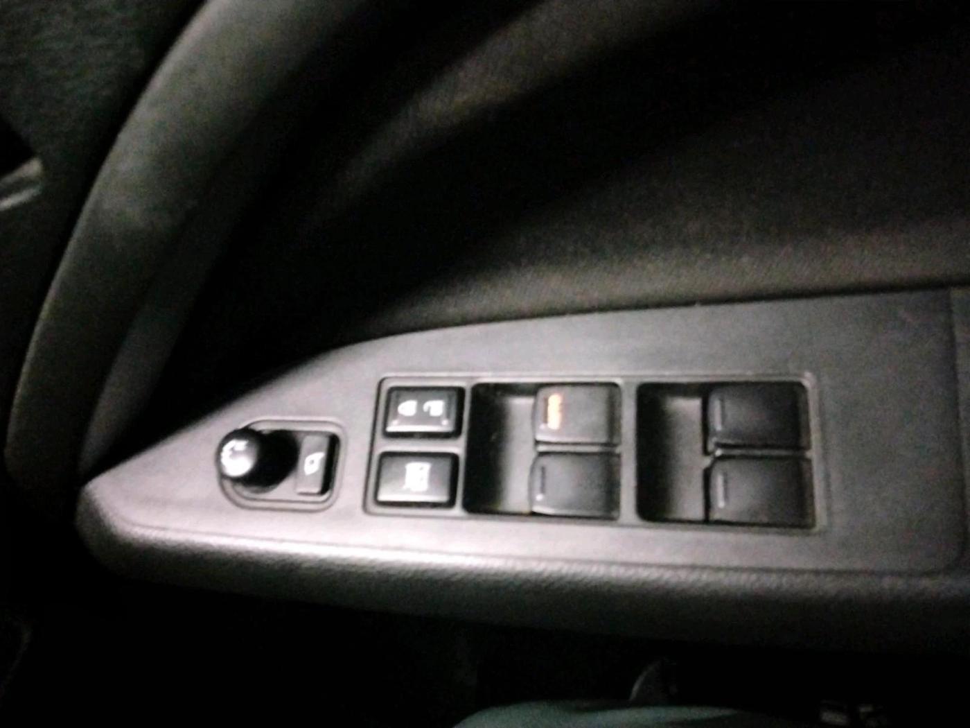 2023 Maruti BREZZA VXI SMART HYBRID, Petrol, Manual, 14,621 km, interior