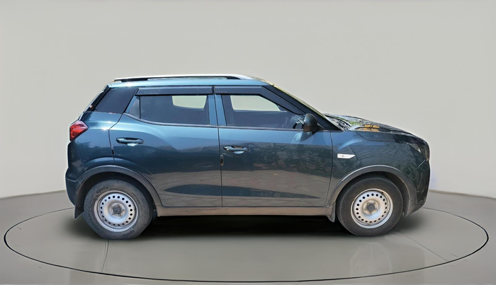 2020 Mahindra XUV300 W4 1.2 PETROL, Petrol, Manual, 46,264 km, exterior