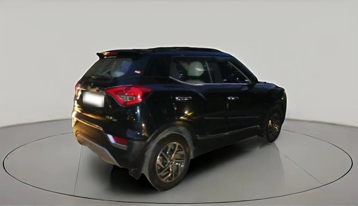 2023 Mahindra XUV300 W8 (O) 1.2 PETROL AMT, Petrol, Automatic, 10,440 km, exterior