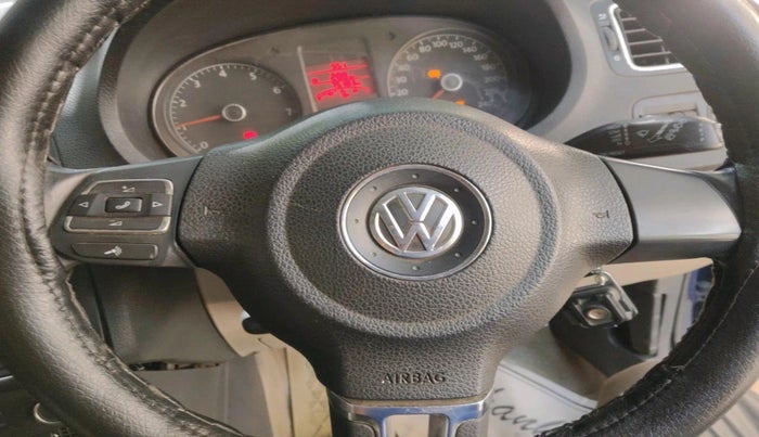 2013 Volkswagen Polo HIGHLINE1.2L, Petrol, Manual, 75,183 km, interior