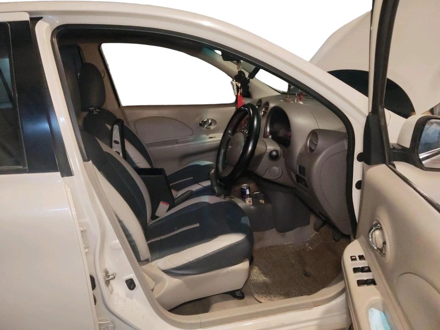 2012 Renault Pulse RXZ DIESEL, Diesel, Manual, 1,23,409 km, interior