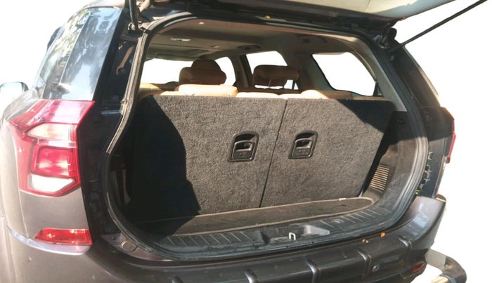 2018 Mahindra XUV500 W11, Diesel, Manual, 66,937 km, exterior