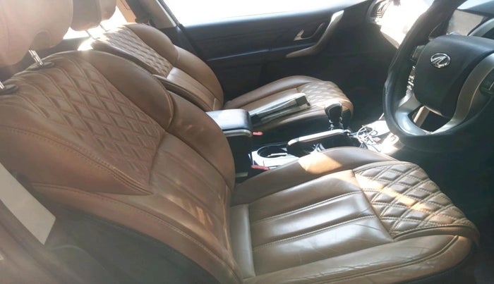 2018 Mahindra XUV500 W11, Diesel, Manual, 66,937 km, interior