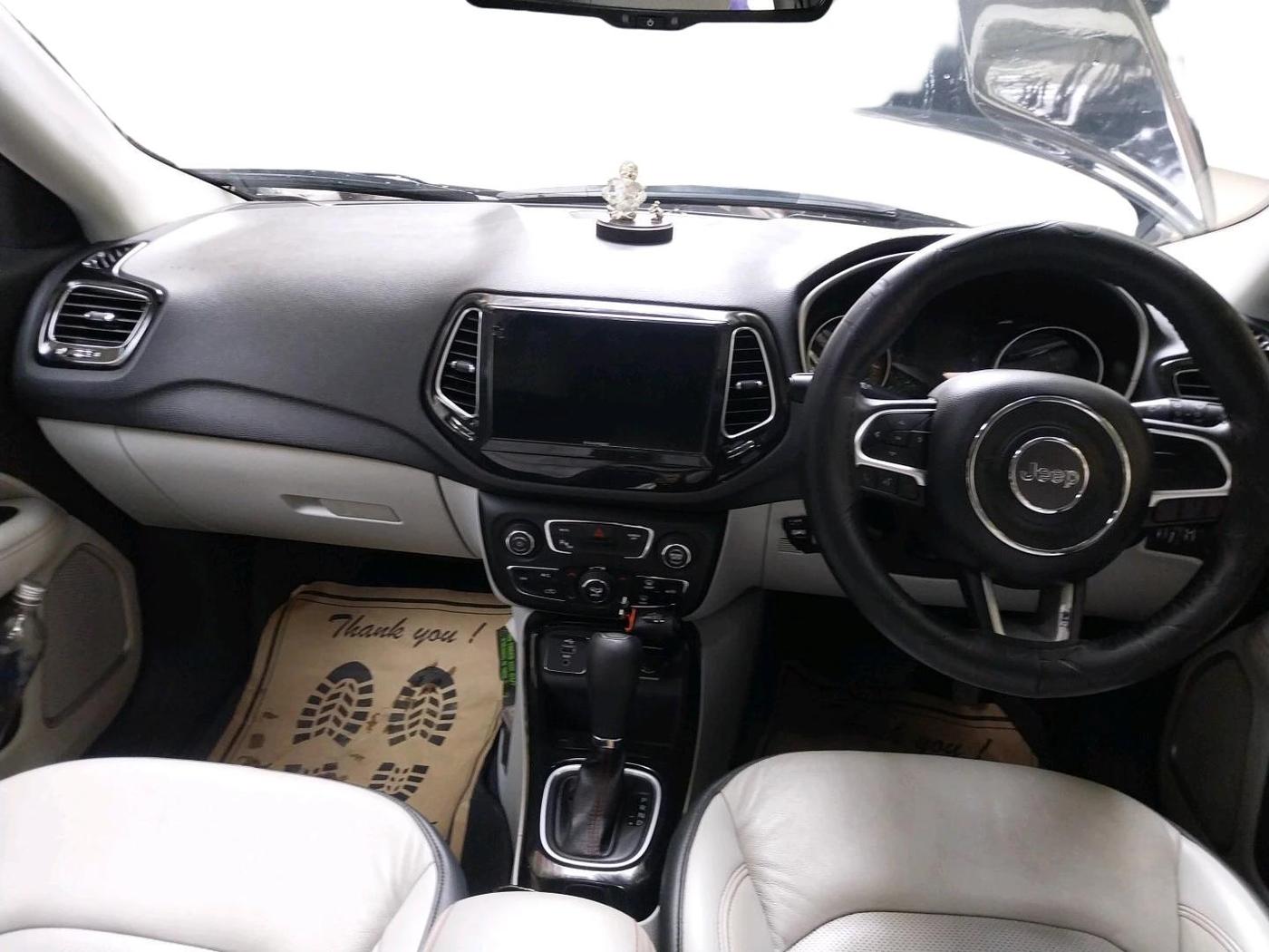 2017 Jeep Compass LIMITED 1.4 PETROL AT, Petrol, Automatic, 1,00,694 km, interior