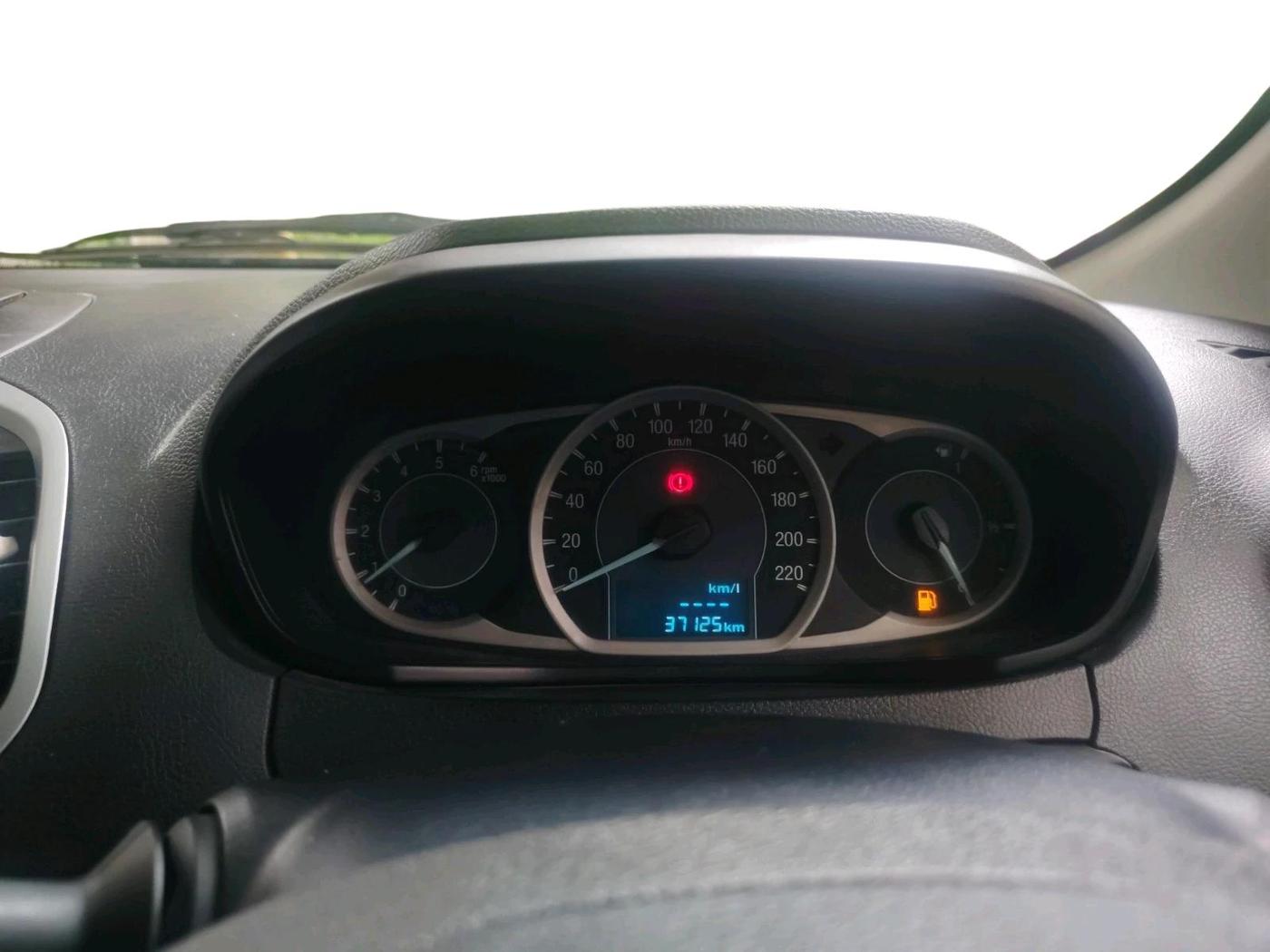 2015 Ford New Figo TREND 1.5L DIESEL, Diesel, Manual, 37,125 km, interior