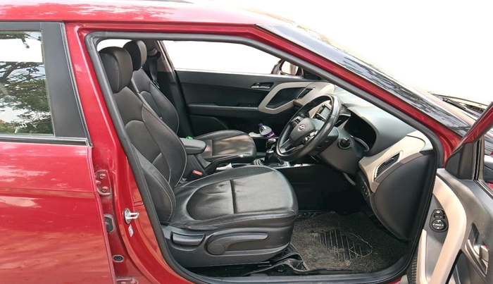 2016 Hyundai Creta SX (O) 1.6 DIESEL, Diesel, Manual, 1,05,440 km, interior