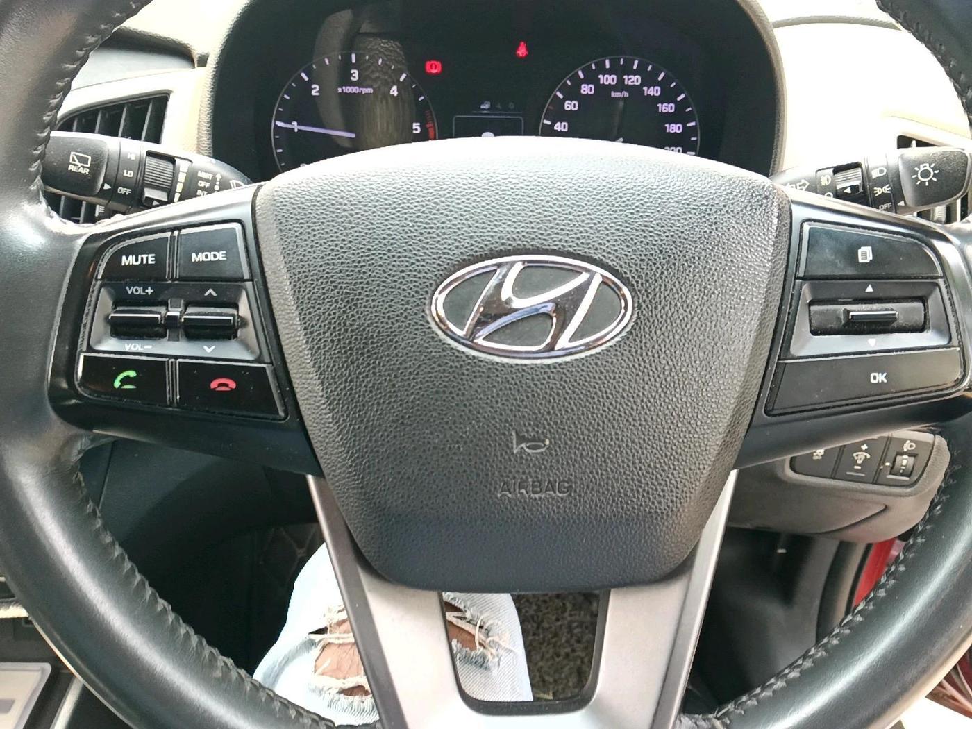 2016 Hyundai Creta SX (O) 1.6 DIESEL, Diesel, Manual, 1,05,440 km, interior