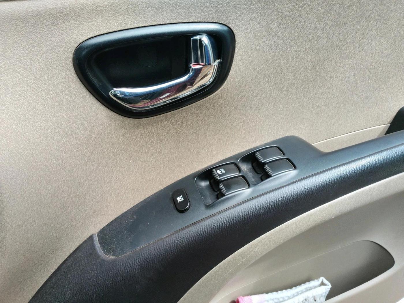 2014 Hyundai i10 SPORTZ 1.1, Petrol, Manual, 46,648 km, interior