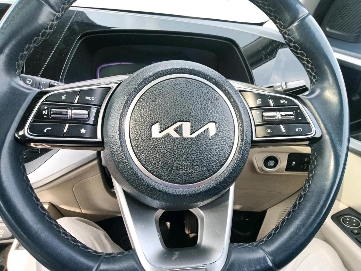 2022 KIA CARENS LUXURY PLUS 1.5 DIESEL 7 STR, Diesel, Manual, 92,861 km, interior