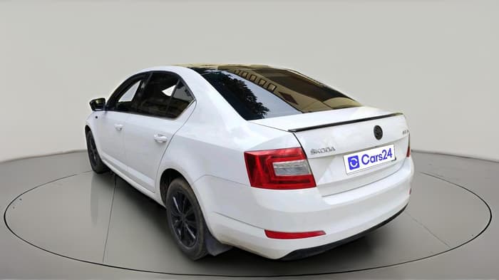 2016 Skoda Octavia STYLE PLUS AT 1.8 TSI, Petrol, Automatic, 95,922 km, exterior