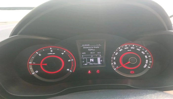 2019 Mahindra XUV300 W8 (O) 1.5 DIESEL, Diesel, Manual, 78,575 km, interior