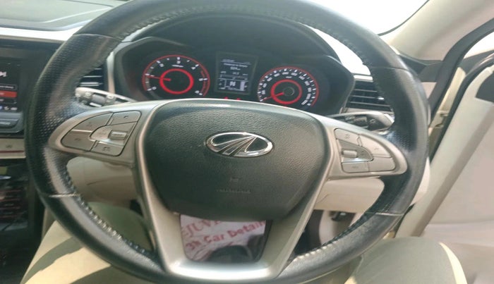 2019 Mahindra XUV300 W8 (O) 1.5 DIESEL, Diesel, Manual, 78,575 km, interior