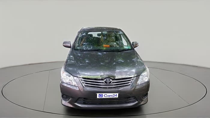 2012 Toyota Innova 2.5 VX 7 STR, Diesel, Manual, 2,72,624 km, exterior