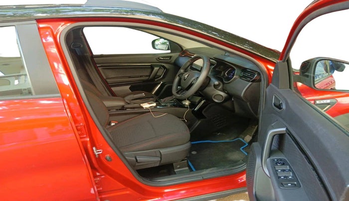 2022 Renault Kiger RXZ TURBO CVT, Petrol, Automatic, 9,974 km, interior