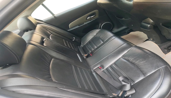 2014 Chevrolet Cruze LTZ, Diesel, Manual, 98,692 km, interior