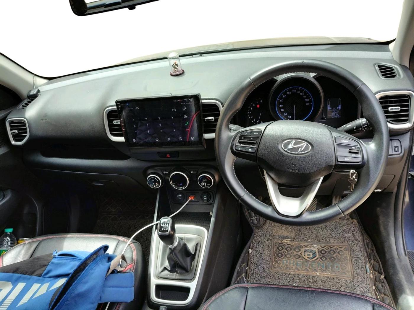 2019 Hyundai VENUE SX 1.0 TURBO, Petrol, Manual, 53,465 km, interior