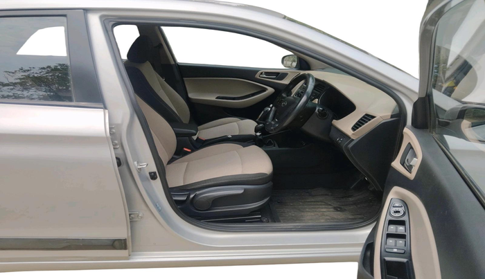 2015 Hyundai Elite i20 ASTA 1.2, Petrol, Manual, 1,03,363 km, interior