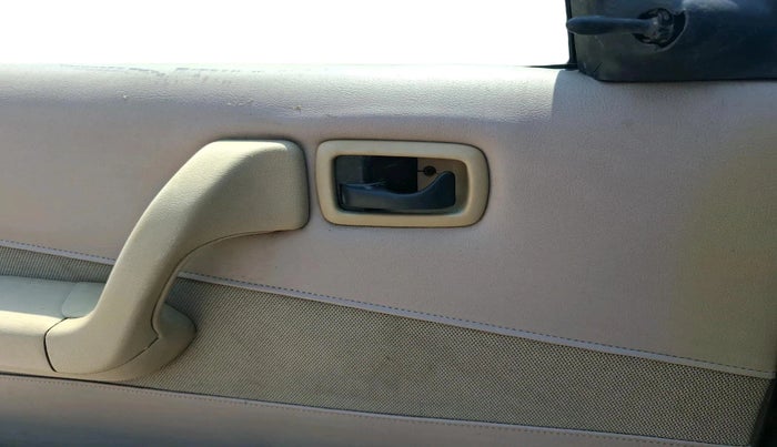 2009 Ford Ikon 1.4 DIESEL, Diesel, Manual, 1,17,769 km, interior