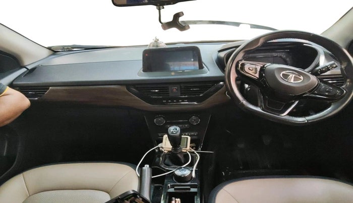 2022 Tata NEXON XZ PLUS PETROL KAZIRANGA, Petrol, Manual, 72,058 km, interior