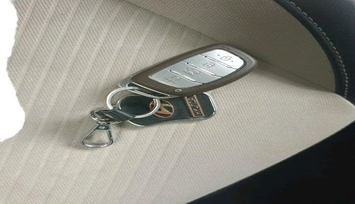 2022 Hyundai VENUE SX (O) 1.0 TURBO DCT DUAL TONE, Petrol, Automatic, 14,769 km, interior